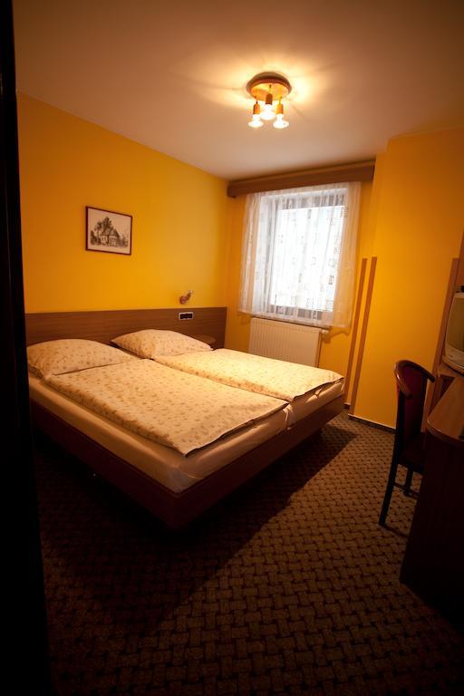 Hotel U Jiřího Humpolec Quarto foto